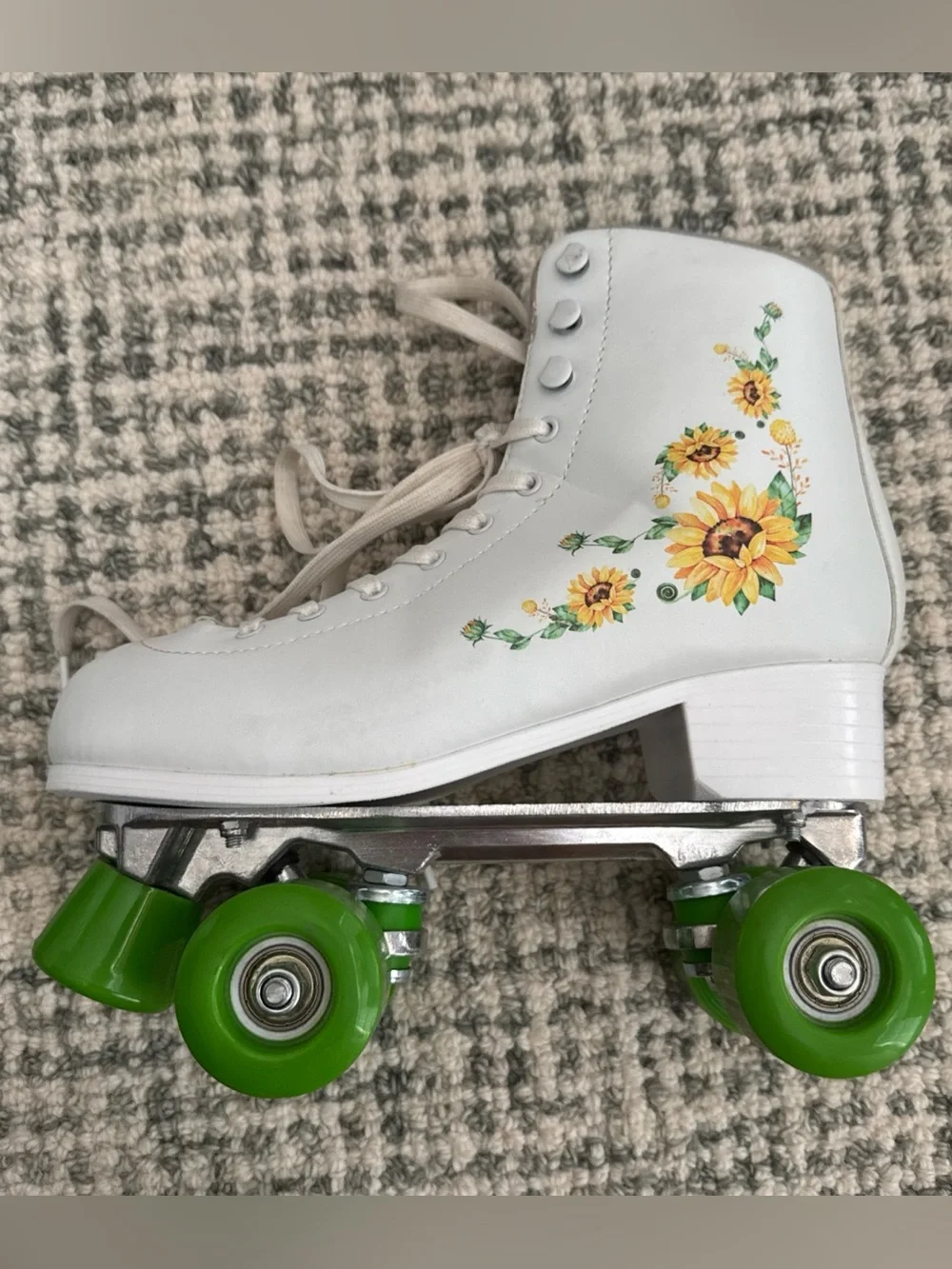 Gonex Size 8 Women’s Sunflower Skates